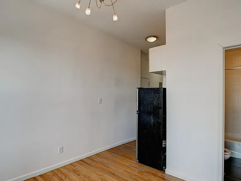 36 Cooper St #3C — Photo 11