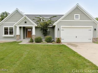 13334 Sunset View Dr NE, Cedar Springs, MI 49319