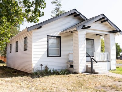 1527 Madison Ave, La Grande, OR, 97850