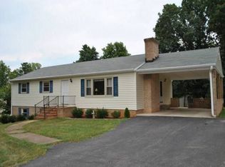 32 Hillsman Ln, Lynchburg, VA 24501