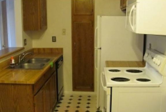 3rd image of 6705 S Field St Unit 822
