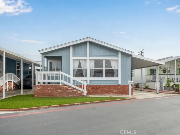16222 Monterey Ln Space 50, Huntington Beach, CA 92649