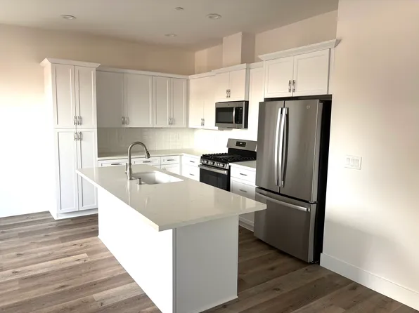 358 S Halcyon Rd, Arroyo Grande, CA 93420