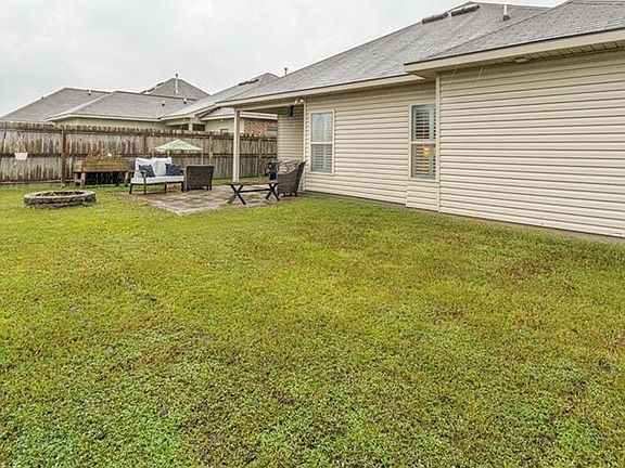 5th image of 42511 Baystone Ave