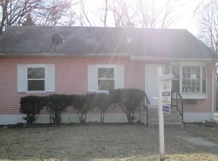 905 Wilson Ct, Zion, IL 60099