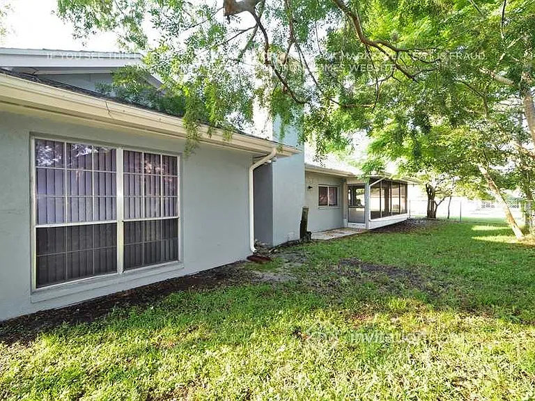 8701 Lincolnshire Dr — Photo 21