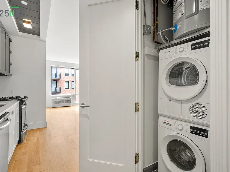 225 N 9th St #2C — Photo 8