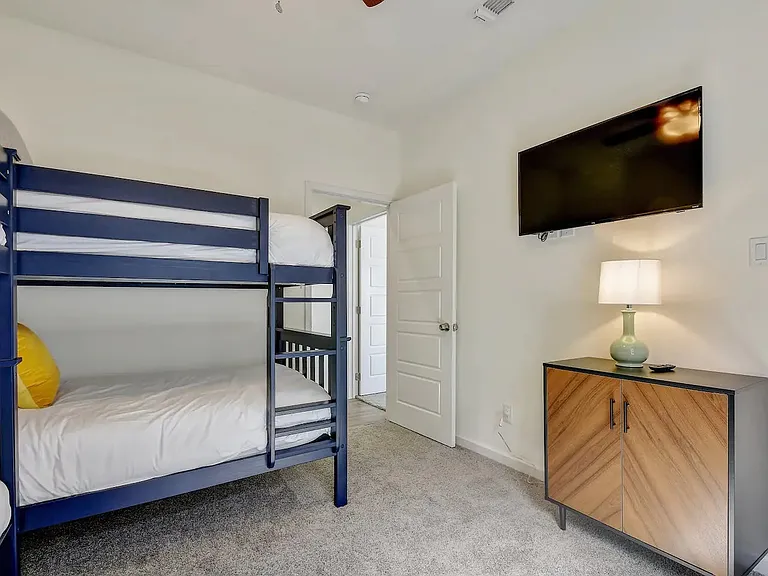 Guest bedroom 2