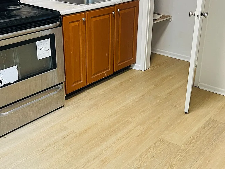 56 Jeavons Ave #2 — Photo 6