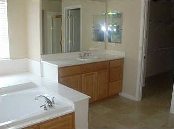 4th image of 479 Mountain Meadows Dr