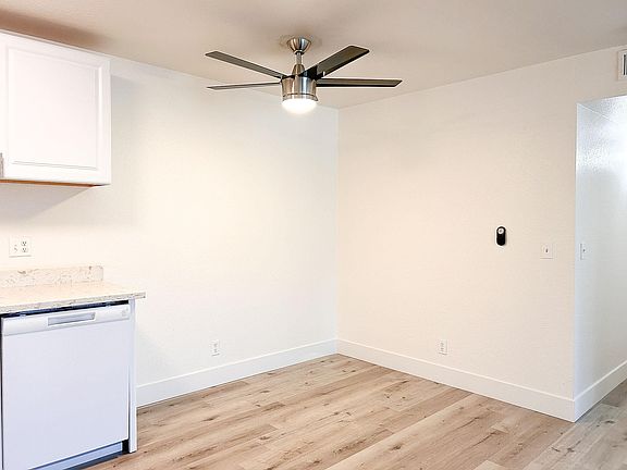 4th image of 4909 Date Ave APT 19