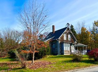 234 Harbor Dr, Bass Harbor, ME 04653