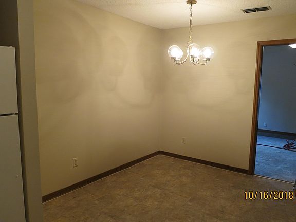 4th image of 11732 Fort Caroline Lakes Ct