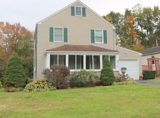 85 Middlefield St, Middletown, CT 06457