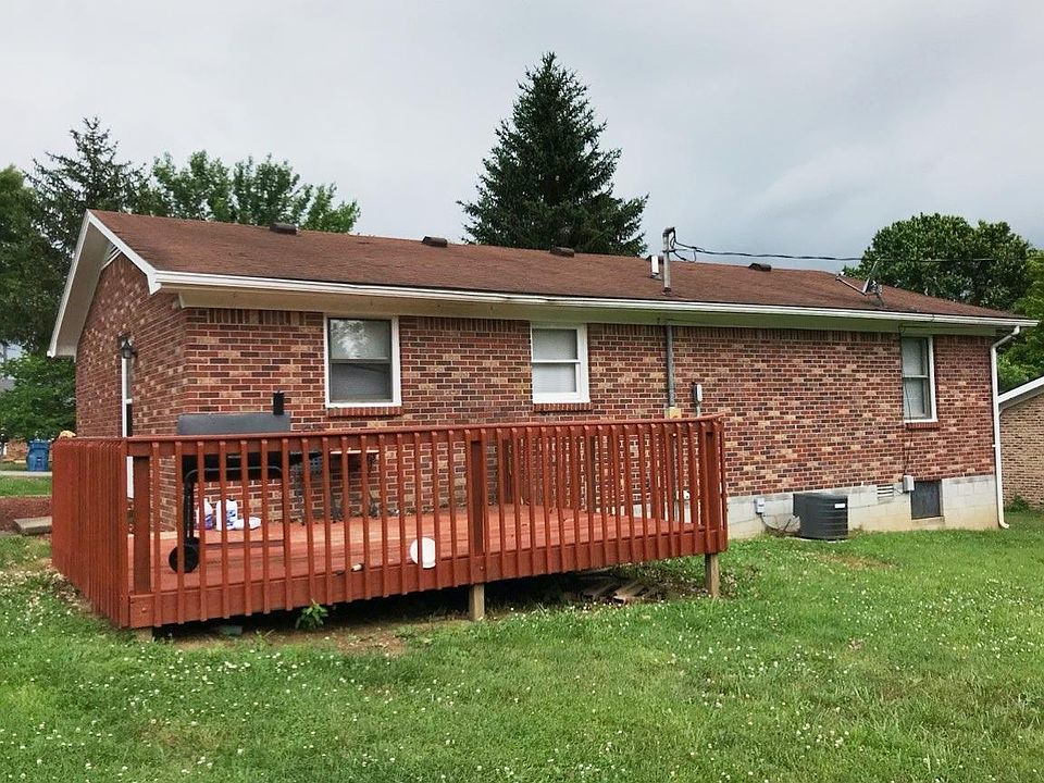 2nd image of 102 Ann Dr
