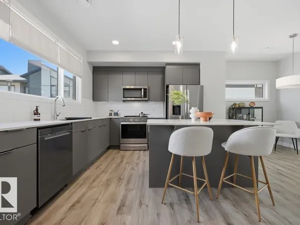 50 Ebony Blvd #64, Strathcona County, AB T8H 2X4