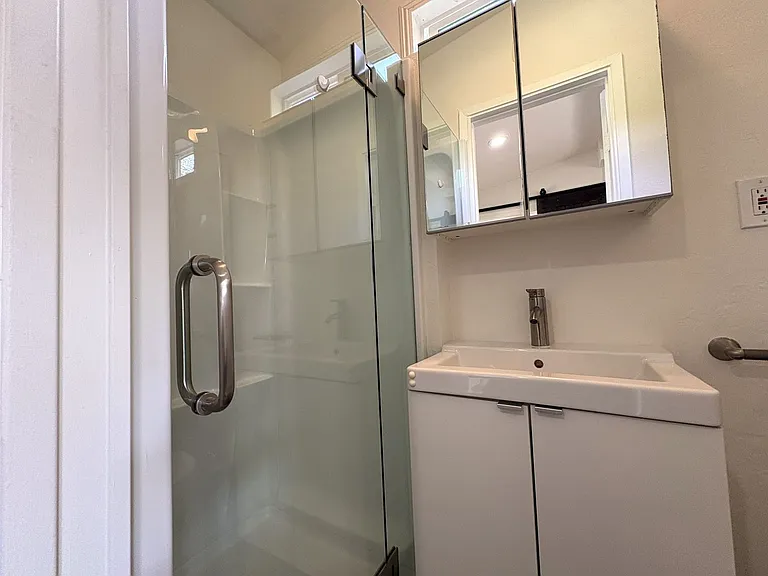 2350 Alameda De Las Pulgas — Photo 56