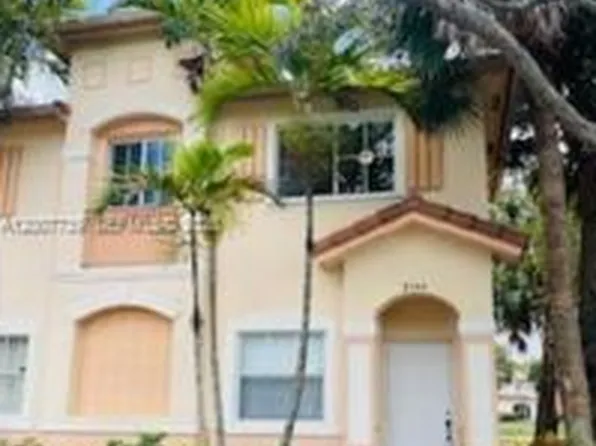 8344 SW 27th St #107, Hollywood, FL 33025