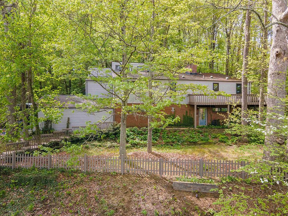 1st image of 123 Primrose Dr