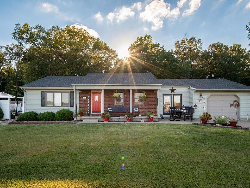 1st image of 195 Hankins Ln