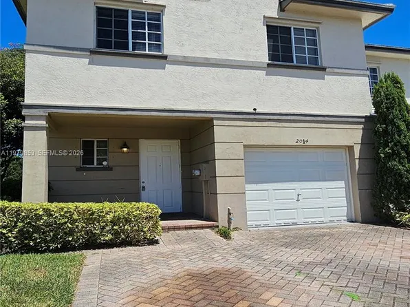 2014 Marsh Harbor Dr, West Palm Beach, FL 33404