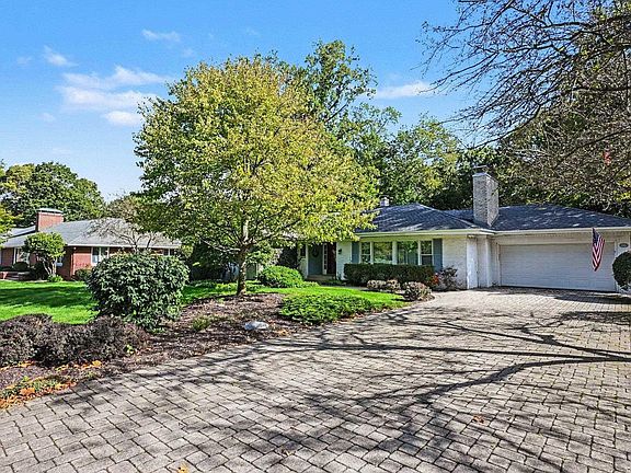 2nd image of 58590 Summit Ridge Dr
