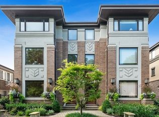 106 N Myrtle Ave, Elmhurst, IL 60126