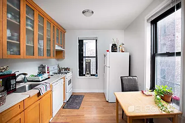 Rented by (Legacy) Elegran