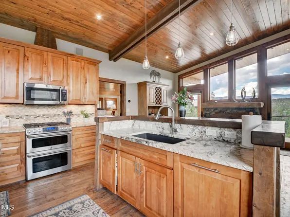 325 GCR 667, Grand Lake, CO 80447