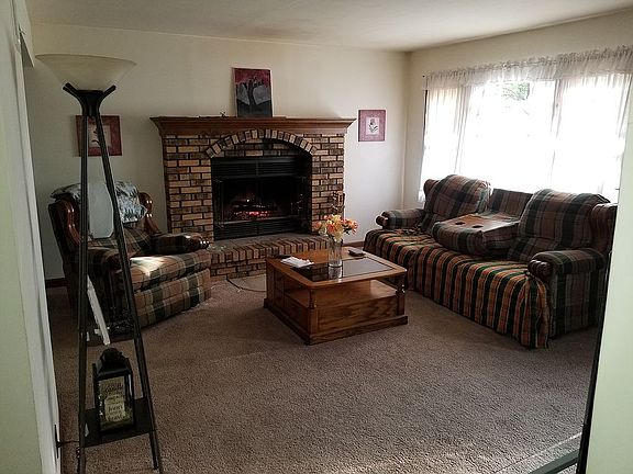 4th image of 2913 Lesmer Ct