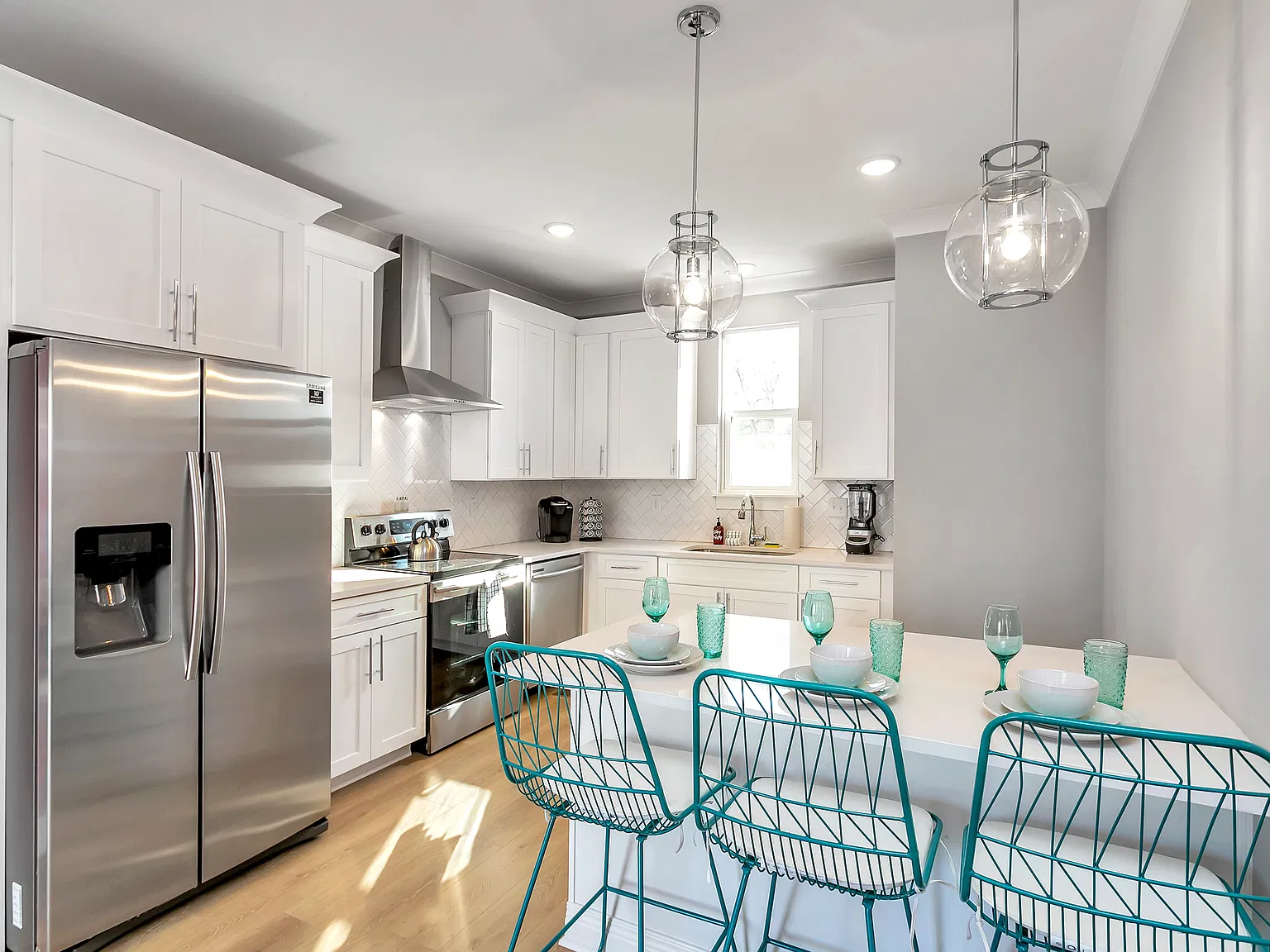 2 bed, 2.5 bath, 1500 sqft, $1,950 — Photo 3