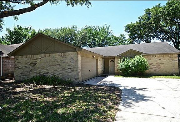 2nd image of 19823 Misty Pines Dr