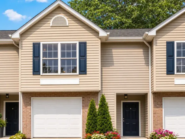 300 McConville Rd APT 59, Lynchburg, VA 24502