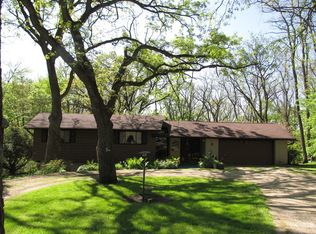 146 Big Oaks Rd, Trout Valley, IL 60013