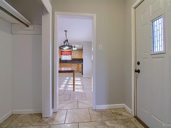 5th image of 30620 Pennsylvania Rd