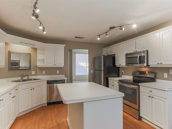 2nd image of 5280 Deer Creek Dr