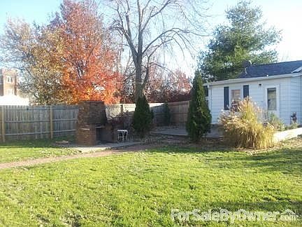 4th image of 202 E Gibson St