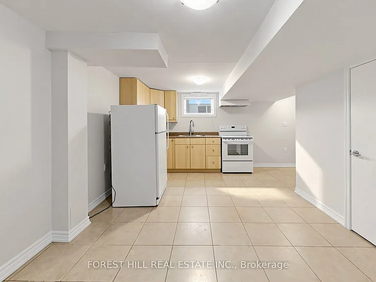 308 Hendon Ave #BASEMENT — Photo 3