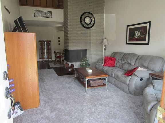 3rd image of 2110 Belmont Pl
