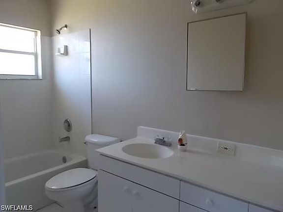 3rd image of 143 Pine Ln