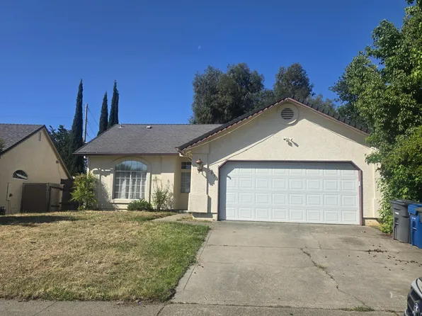 505 Martinique Cir, Redding, CA 96003