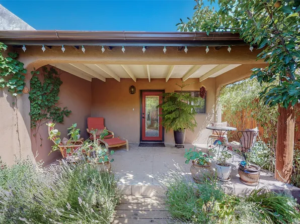 1003 Don Juan St, Santa Fe, NM 87501