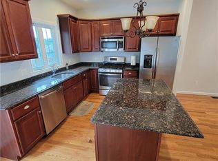 22 Oak Branch Dr #1203, Brookfield, CT 06804