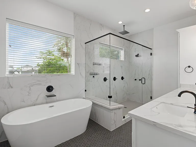 6010 Truro St #C — Photo 35