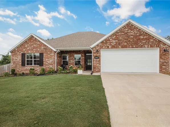 5803 W Poison Springs Dr, Fayetteville, AR 72704
