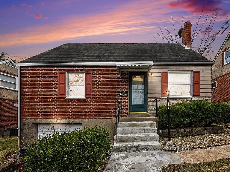 4765 Hardwick Dr — Photo 3