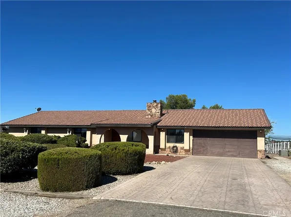 12580 Indian River Dr, Apple Valley, CA 92308