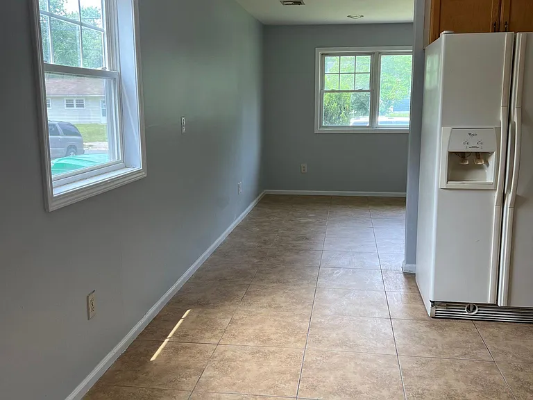 434 Applegate Ave — Photo 9