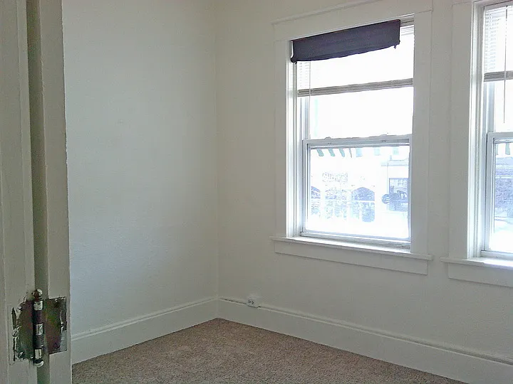 815 9th St #1/2-B — Photo 3