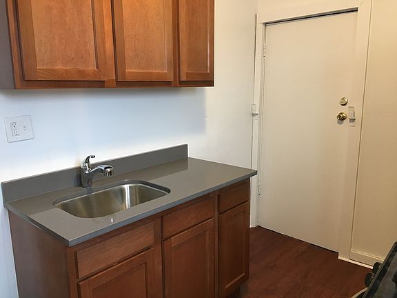 4th image of 6100 S Eberhart Ave APT 3W